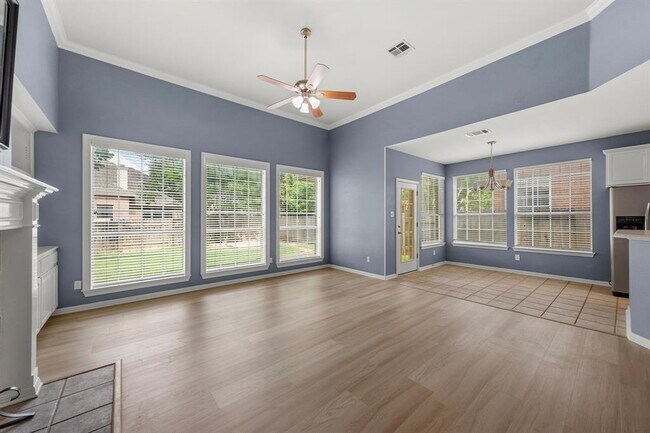 Building Photo - 15041 Calaveras Dr