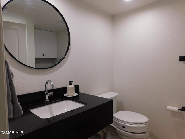 Building Photo - 30024 Quail Run Dr