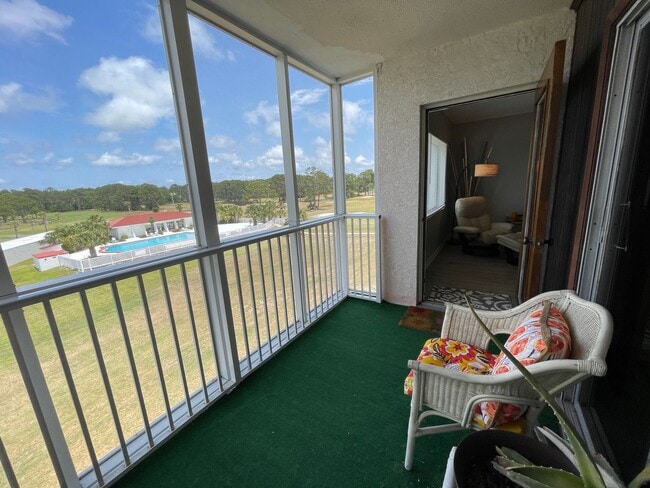 Building Photo - 112 Fairway Blvd