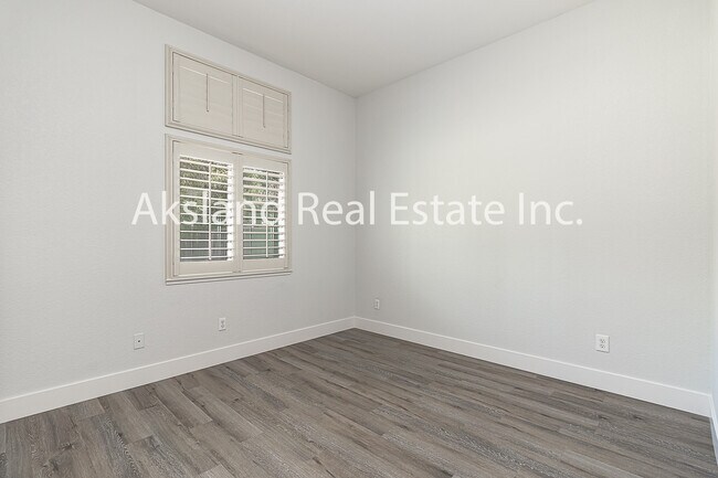 Building Photo - 611 Brookhurst Blvd