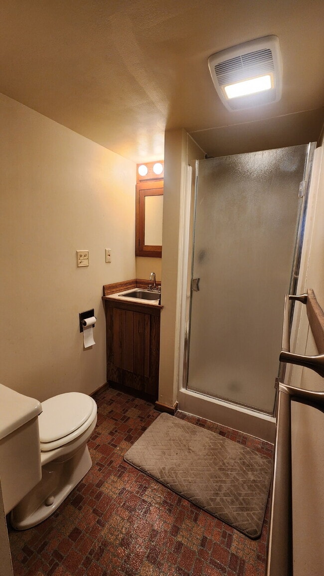 Building Photo - 4-Bedroom, 2 Bathroom Easthill Home with Bonus Room, Finished Lower Level, and Garage