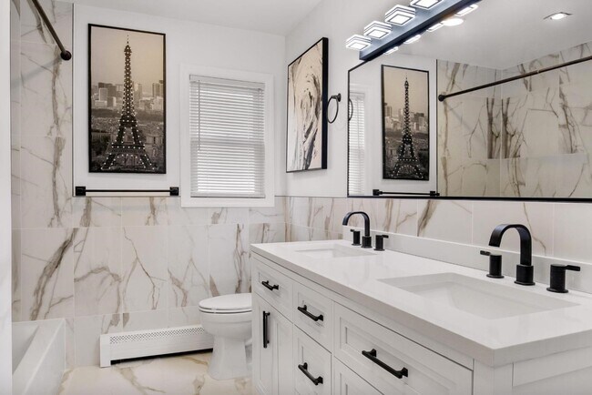 Building Photo - 64 Isabella Ave