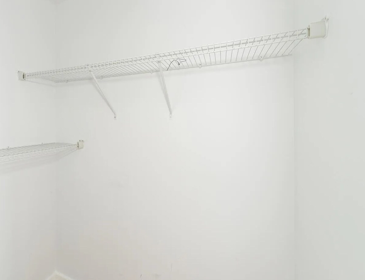 Building Photo - 3301 NE 1st Ave