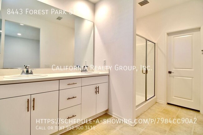 Building Photo - 8443 Forest Park St