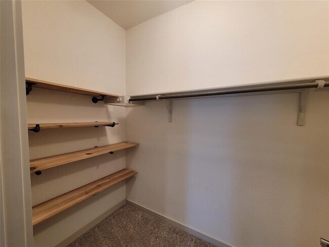 Building Photo - 7701 Lowenfield Dr
