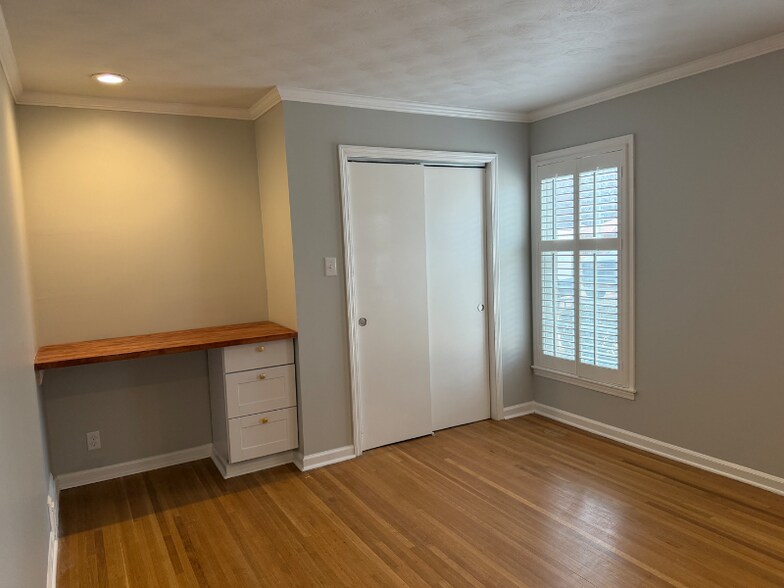 Building Photo - 1410 Wheaton St