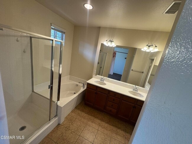 Building Photo - 1654 Heywood St