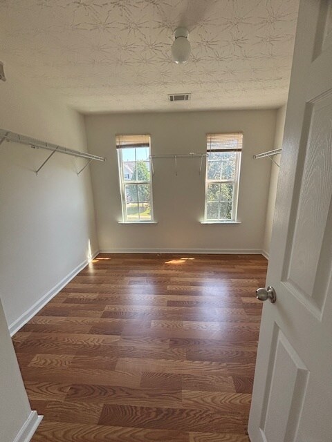 Building Photo - 819 Roxholly Ln