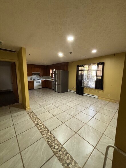 Building Photo - 1600 New Eastwood Cir