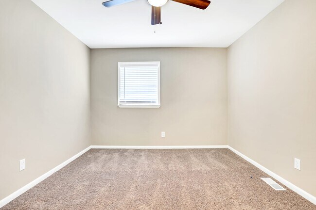 Building Photo - 1154 Penn Ct Se