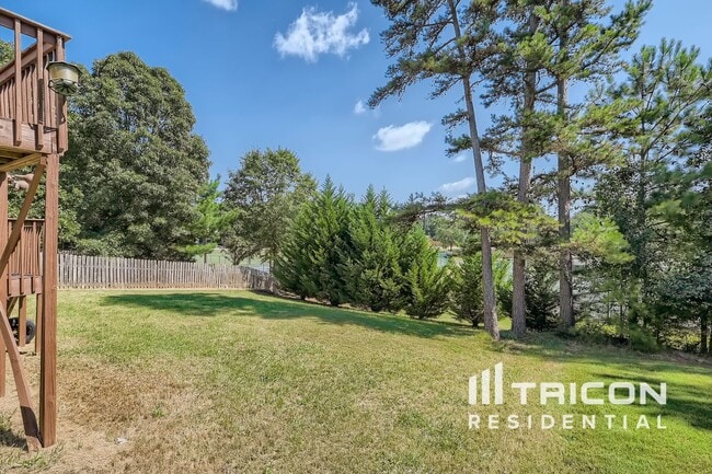 Building Photo - 12258 Cypress Way