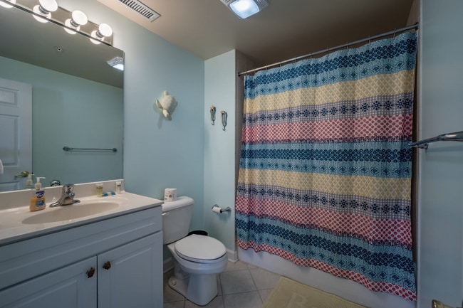 Building Photo - 105 63rd St