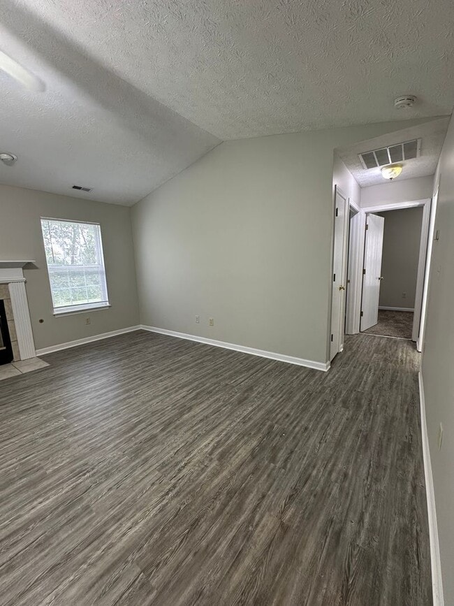 Building Photo - 3 Bedroom Home in West Lafayette - AVAILABLE IN FEBRUARY