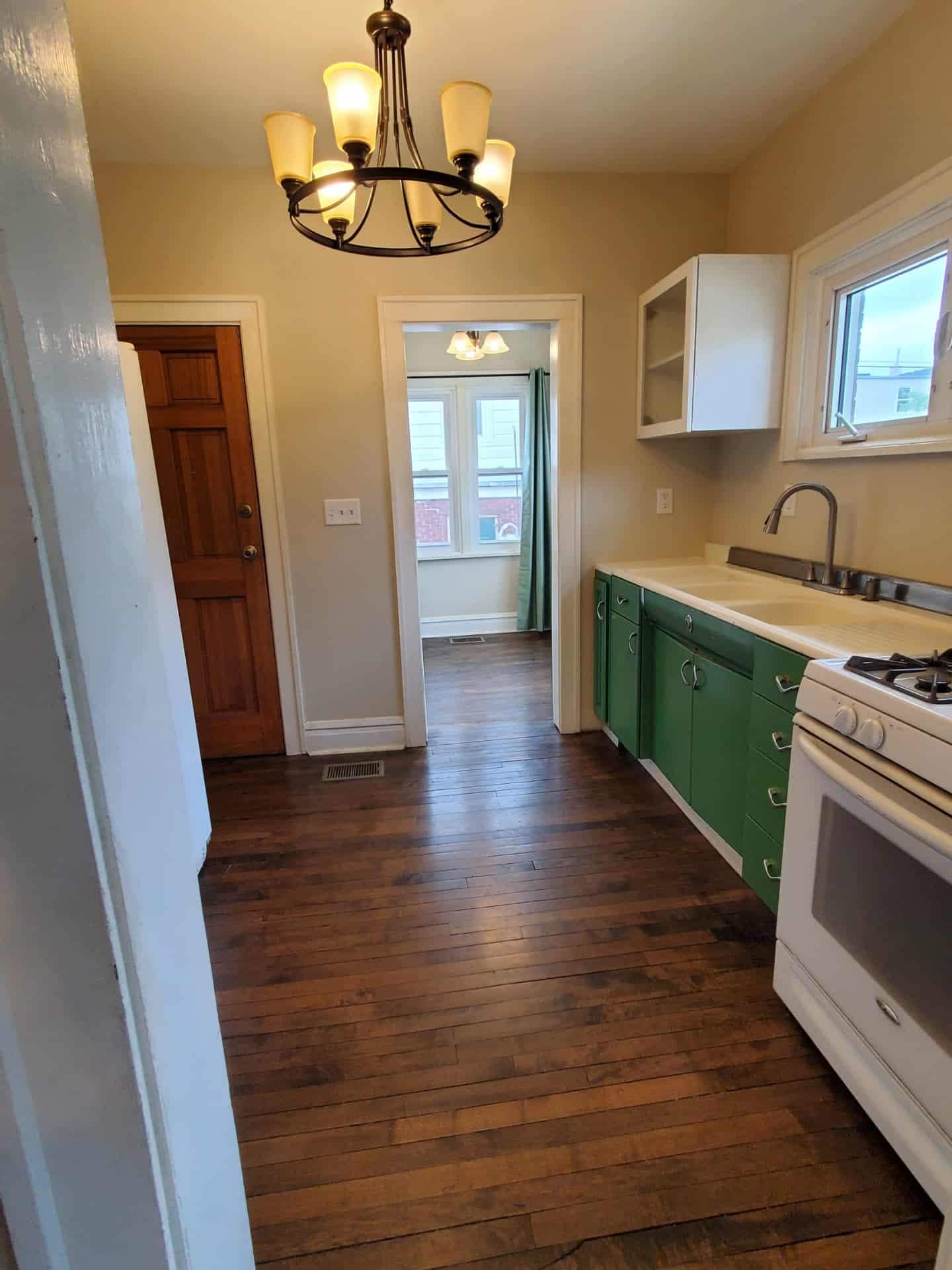 kitchen - 400 S 4th Ave