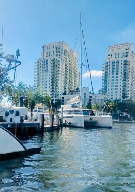 Building Photo - 600 W Las Olas Blvd