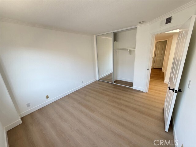 Building Photo - 5340 Las Virgenes Rd