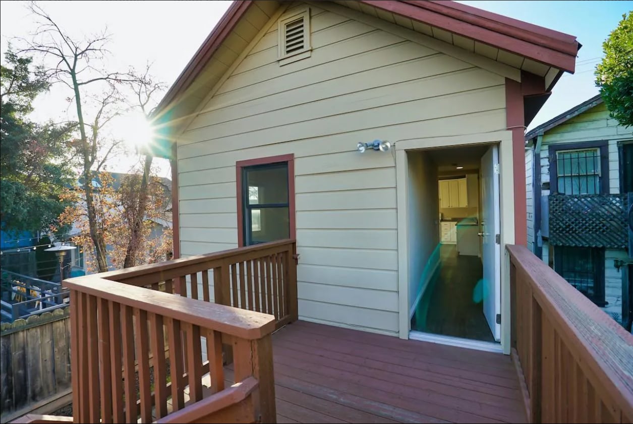 Deck - 3136 Union St