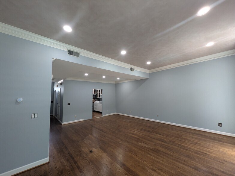 Building Photo - 3437 Golf Club Ln
