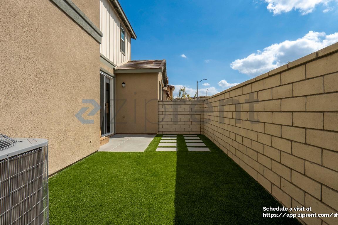 Building Photo - 8554 Midway Ln