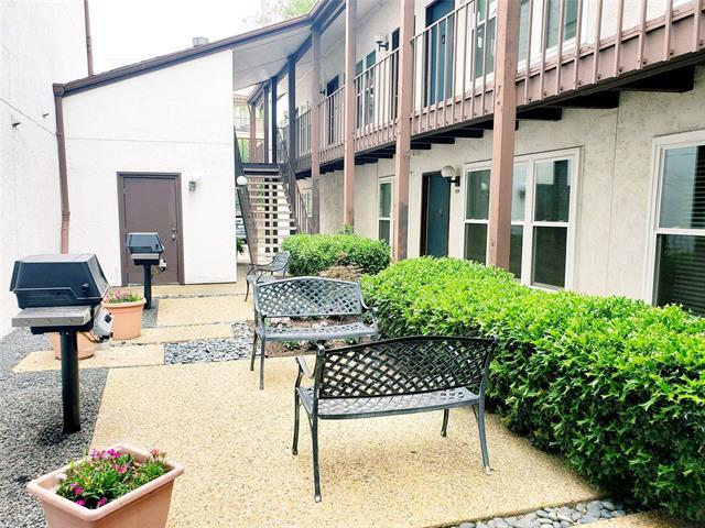 Building Photo - 3827 Gilbert Ave