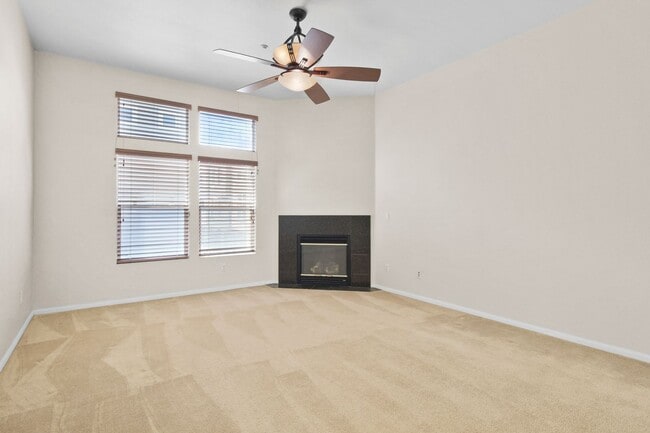 Building Photo - MOVE IN SPECIAL!!!  $1000 -MOVES YOU IN!!!...