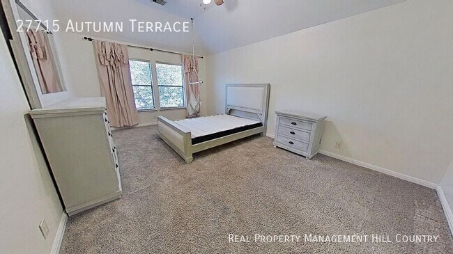 Building Photo - 27715 Autumn Terrace