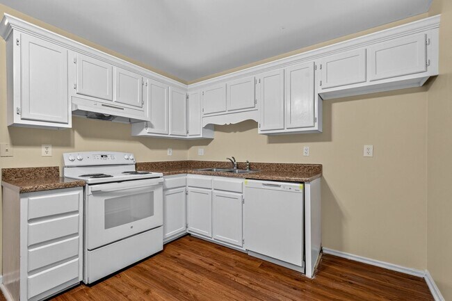 Building Photo - 6239 Lucille Dr