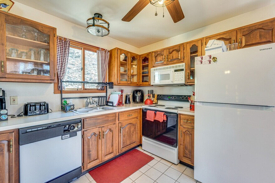 Building Photo - 5317 Woodbridge Dr E