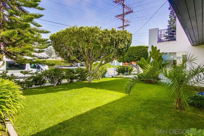 Building Photo - 657 Westbourne St