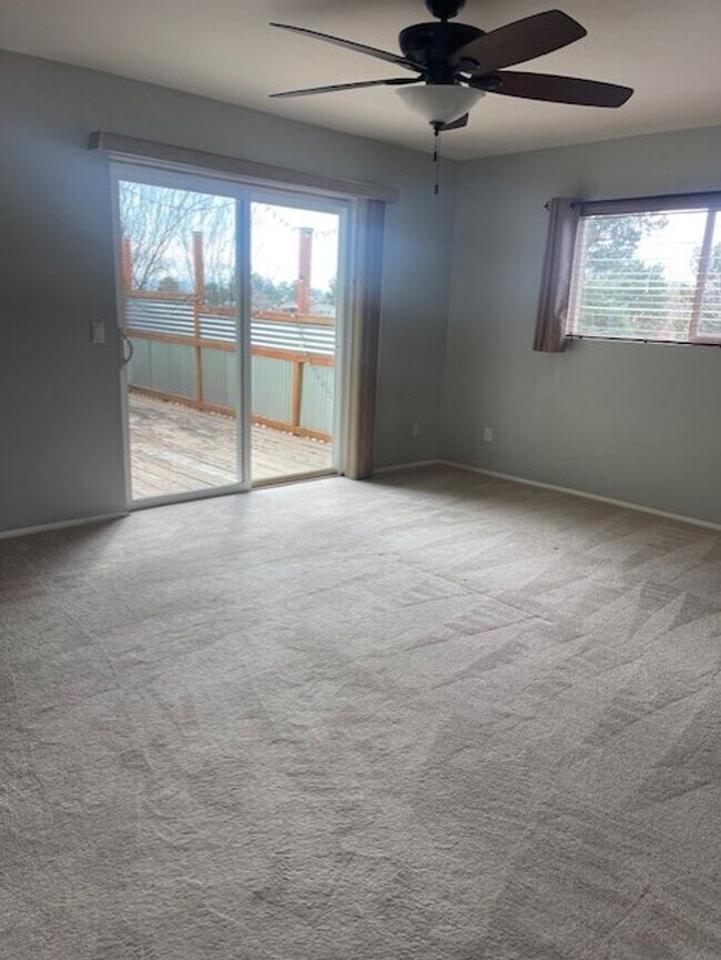 Building Photo - WOW!!! On the Hill with Endless Views - Contact Property Pros Property Management