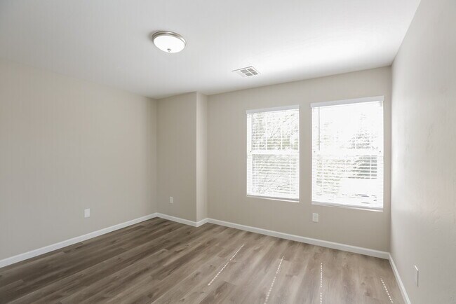 Building Photo - 2829 S 106th Pl