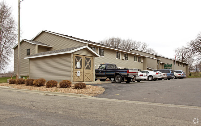 Primary Photo - Oak Ridge Manor Apartments