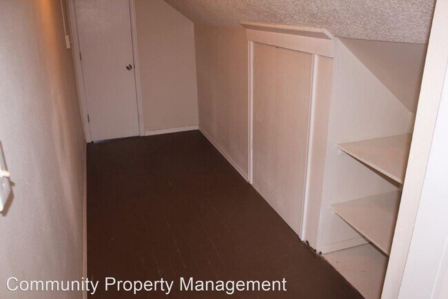 Building Photo - 453 W Marine Dr