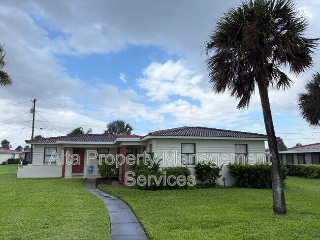 Primary Photo - 195 Cardinal Dr