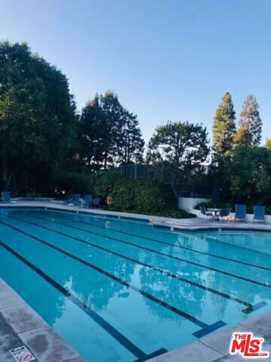 Large Swimming Pool - 3009 Nicada Dr
