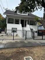 Building Photo - 2214 4th St
