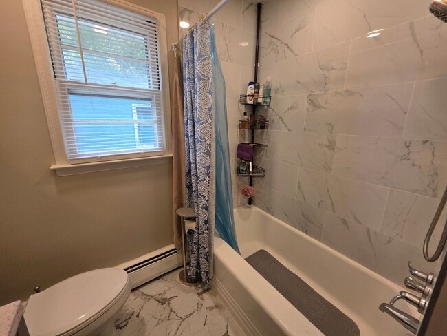 Building Photo - Take a look on this beautiful corner property