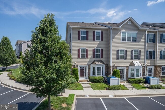 Building Photo - 1821 Cassandra Dr