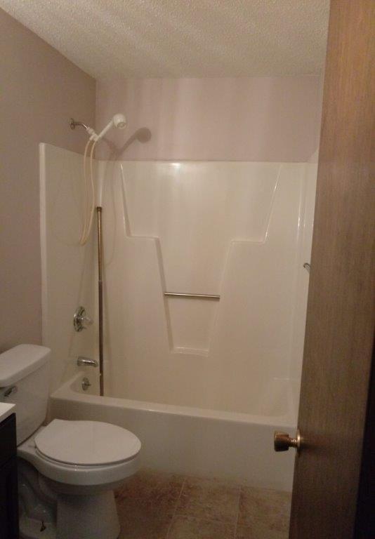 main bath - 10 W Pine Way