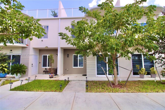 Building Photo - 25875 SW 145th Ave