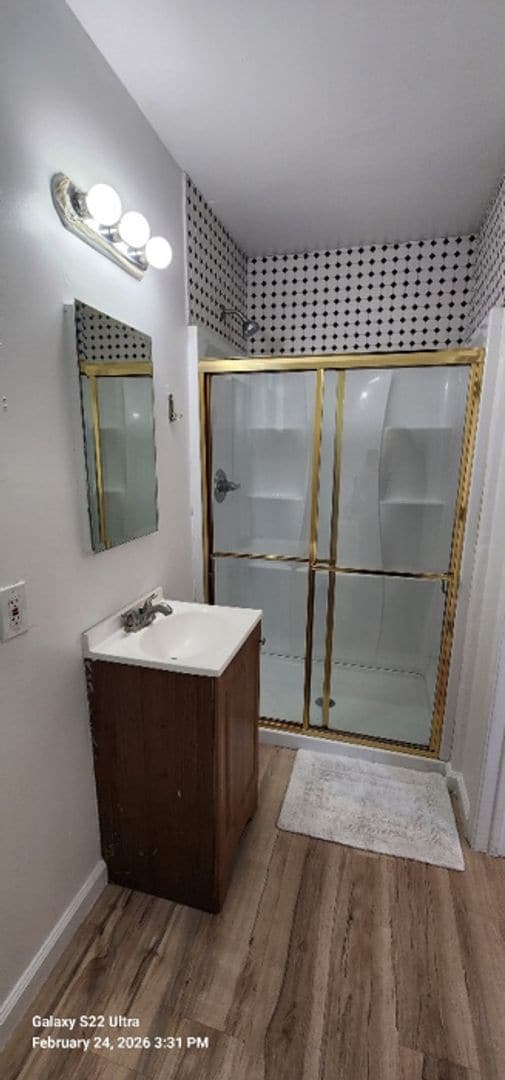 Building Photo - Large ADU Completely Renovated Single Occupancy Unit Semi Furnished