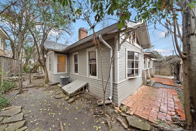 Building Photo - 1517 Indiana St