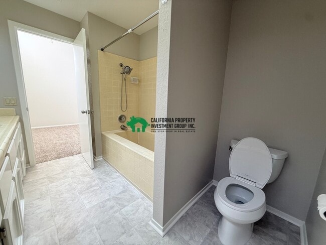 Building Photo - 1608 Hood Rd