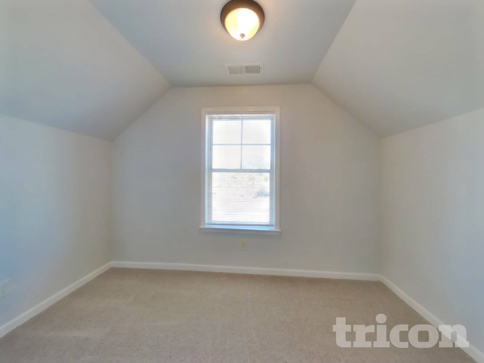 Building Photo - 269 Klinetop Dr