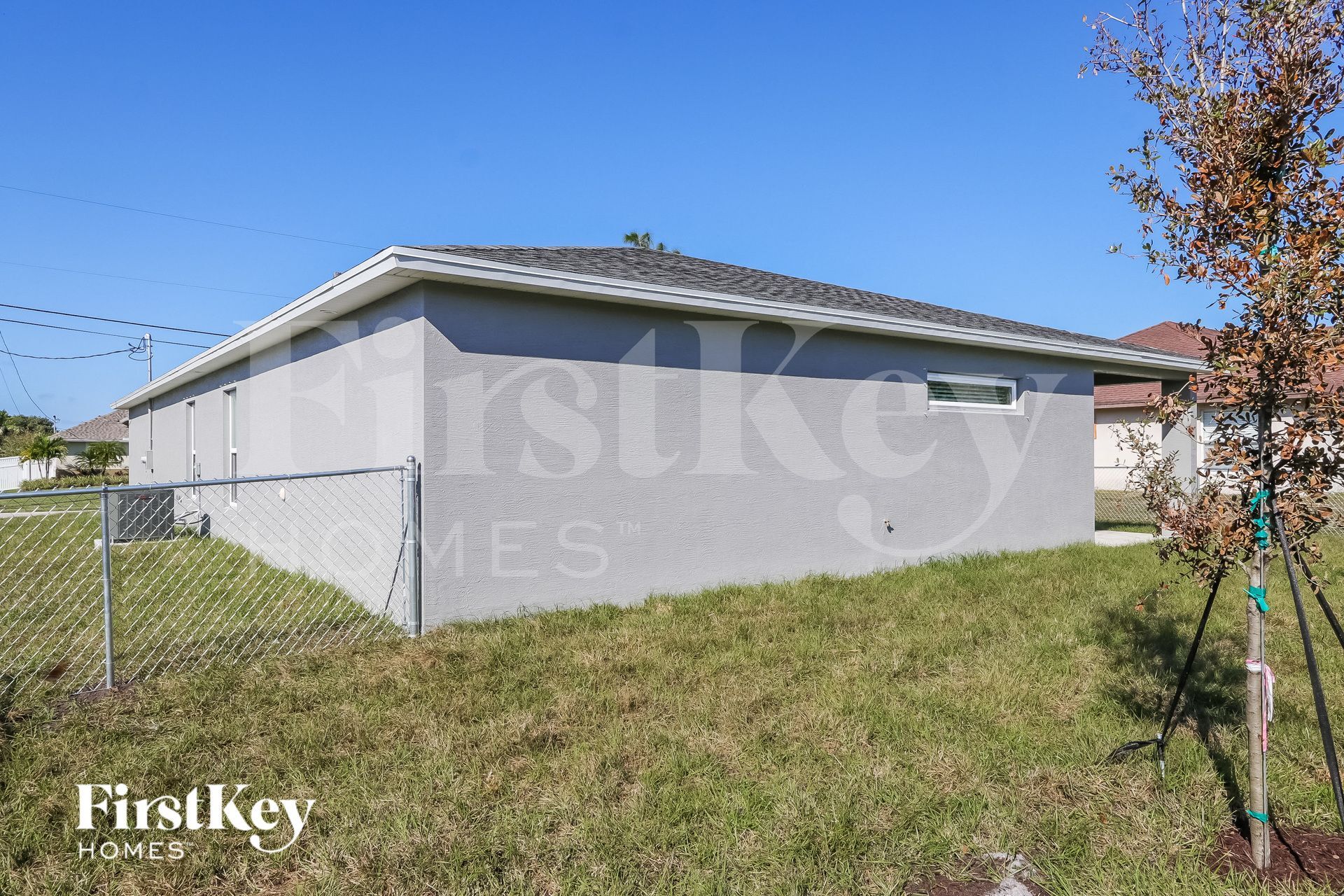 Building Photo - 4349 SW Gagnon Rd