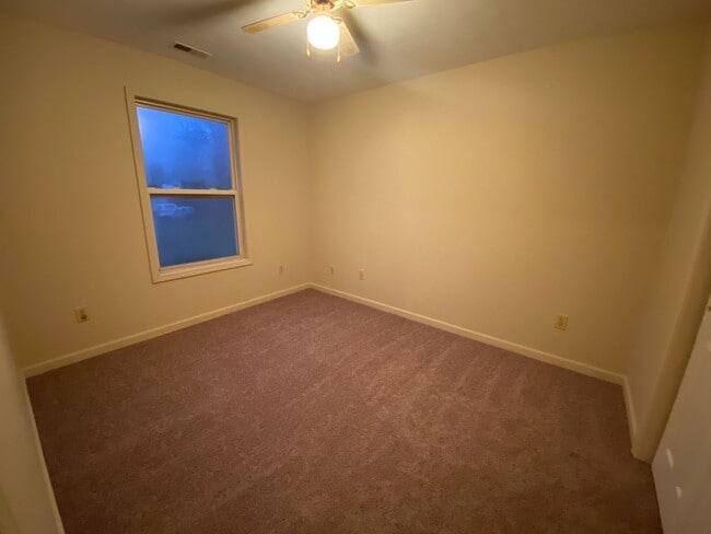 Building Photo - 5109 W Raymond St