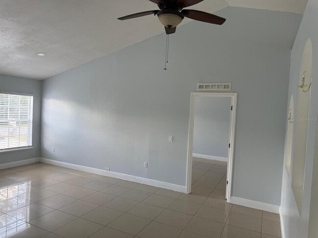Building Photo - 1109 Lavaur Ct