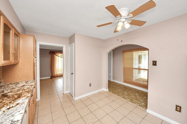 Building Photo - 14115 Wickersham Ln