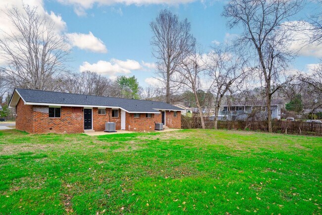 Building Photo - 3332 Gundy Dr