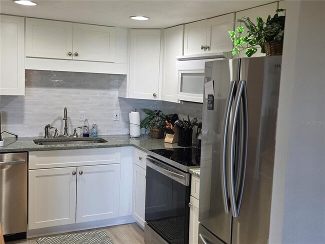 Building Photo - 511 Plaza Seville Ct